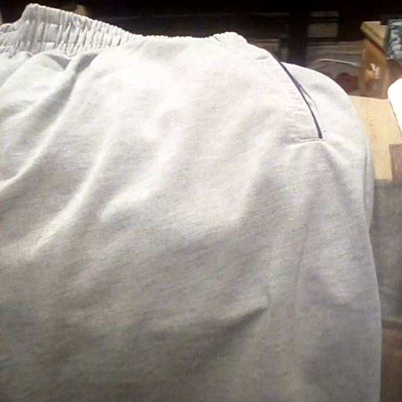 New grey men shorts  Ju Xiang Ying Brand Made In China - Picture 5 of 8